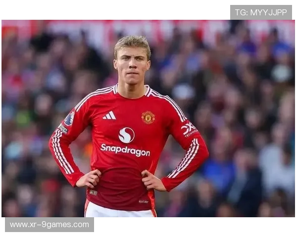 曼联前锋舍什科膝盖受伤，预计缺席一个月